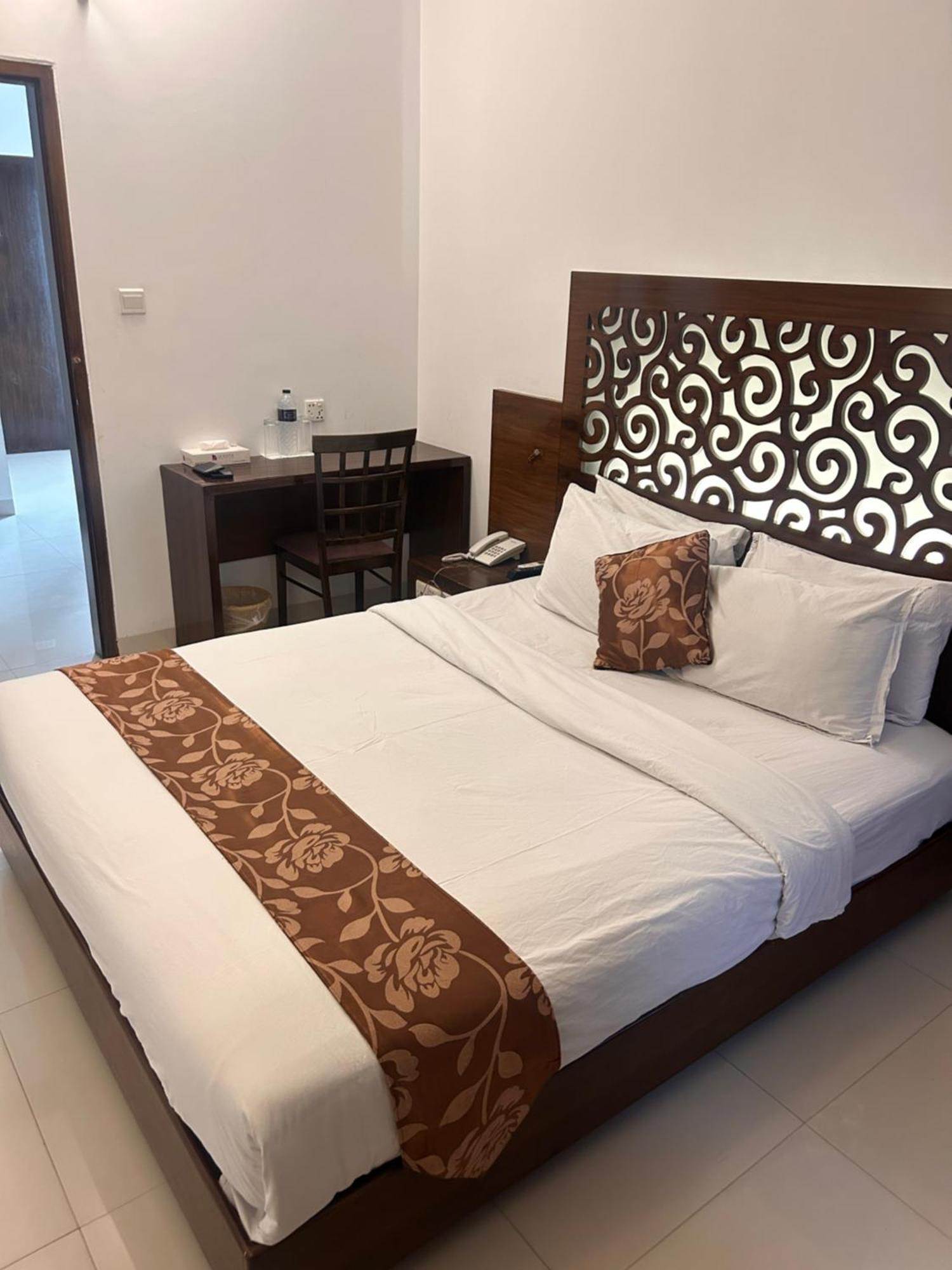 La Vista Hotel Sylhet Exteriör bild